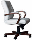 Офисное кресло Босс низкая спинка